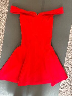 Guess Off-Shoulder, A-Line, Red rdress, Size S (Dress size 4)